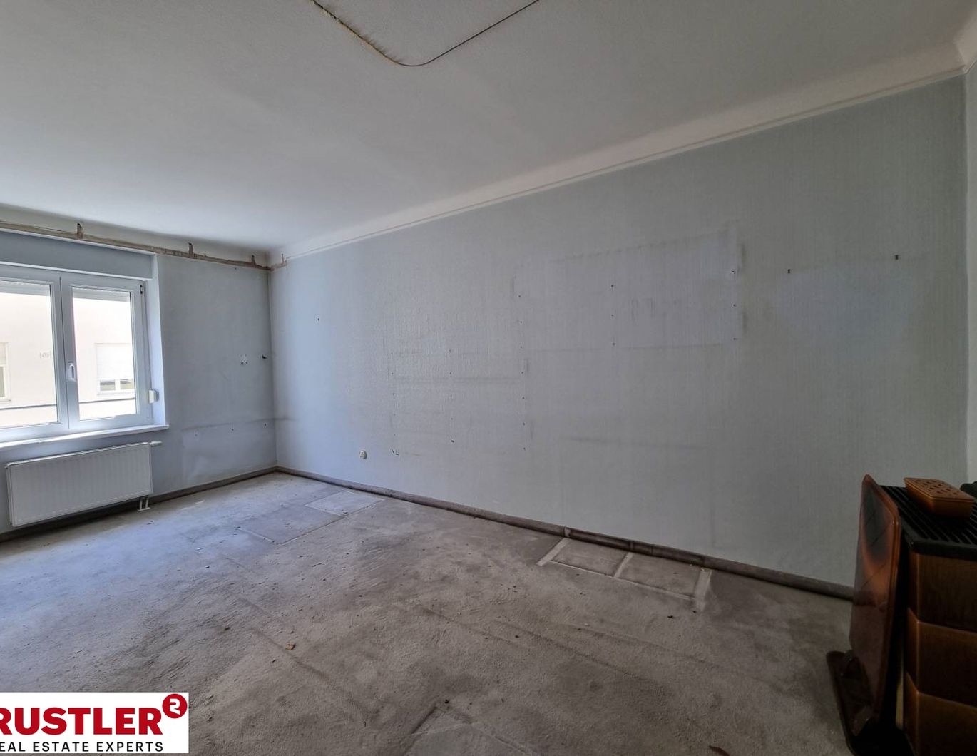 Sanierungsbedürftige 2-Zimmer-Wohnung in Lend!