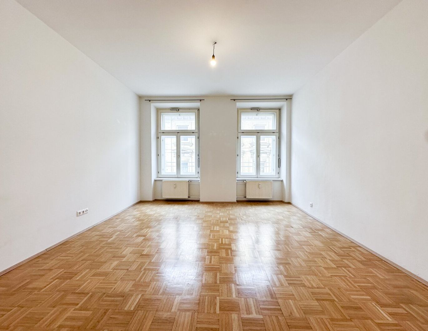 +++ TOP LAGE +++ Helle 2,5-Zimmer-Wohnung mit hervorragender Infrastruktur nahe Jakominiplatz