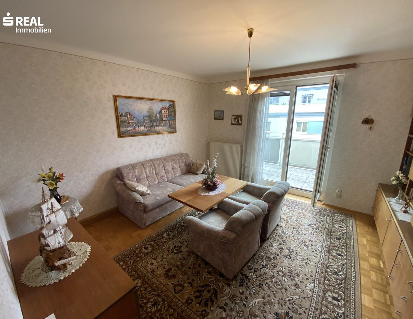 Entzückende 2 Zimmer + ca. 7,5 m² Terrasse