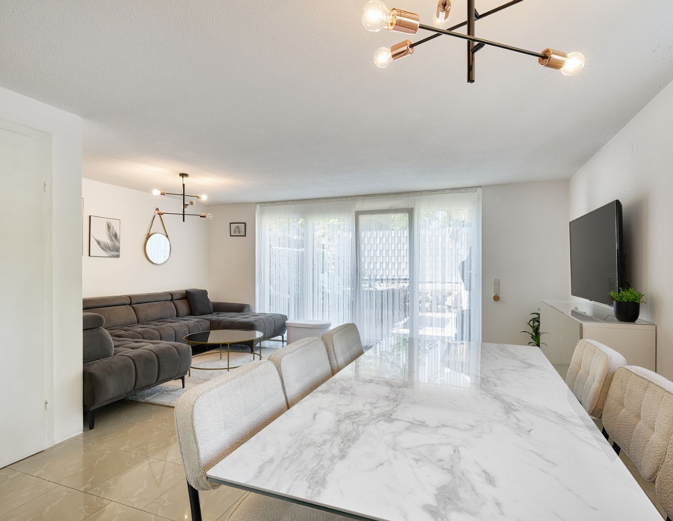 Familäre Wohnatmosphäre im Reihenendhaus