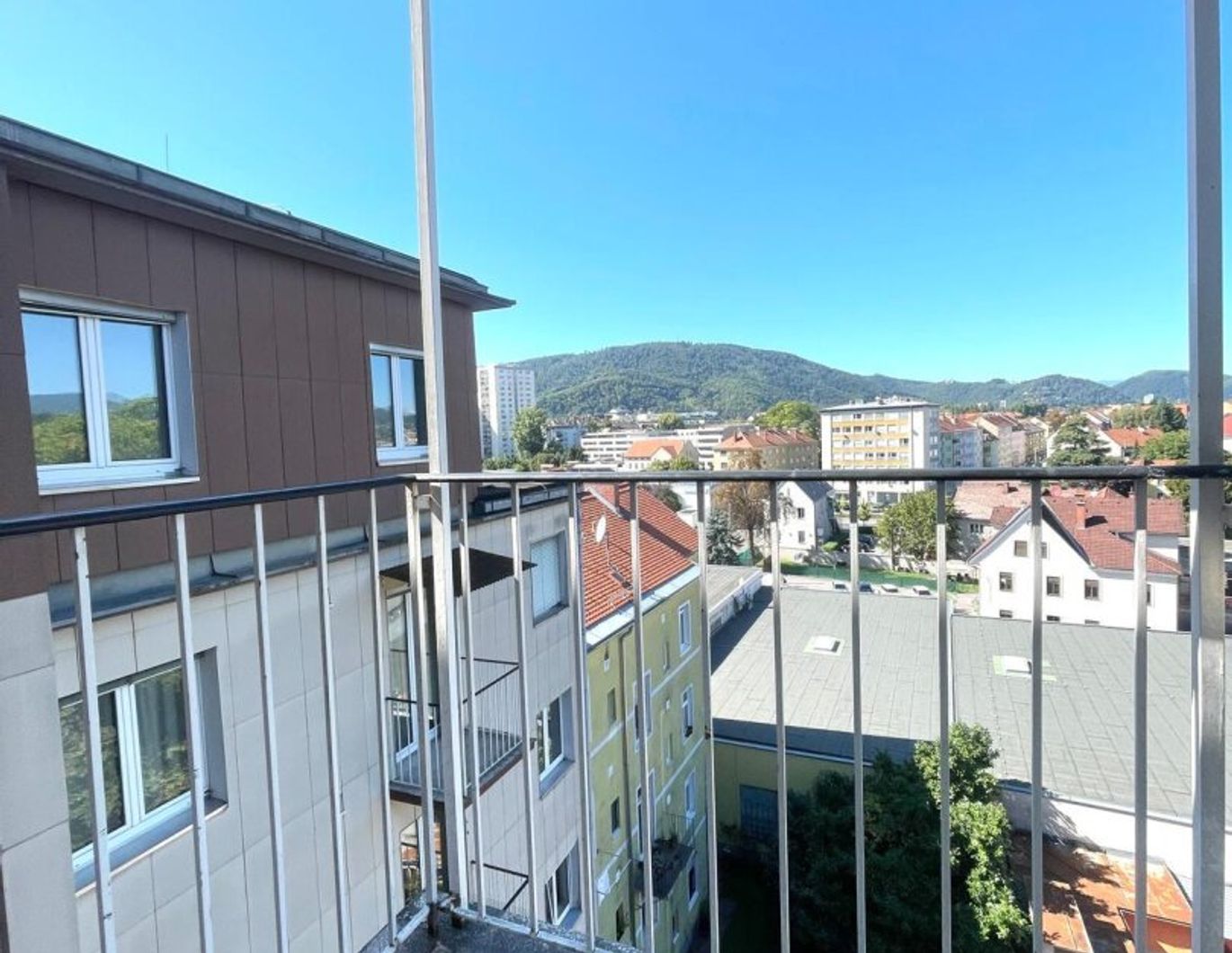OHNE PROVISION I TOP DEAL I WESTBALKON I BADEWANNE I MODERNISIERT I SMARTE RAUMAUFTEILUNG I HAUSTIERE ERLAUBT I RUHIGE LAGE I 6. STOCK MIT LIFT I PROJEKT WOHNEN