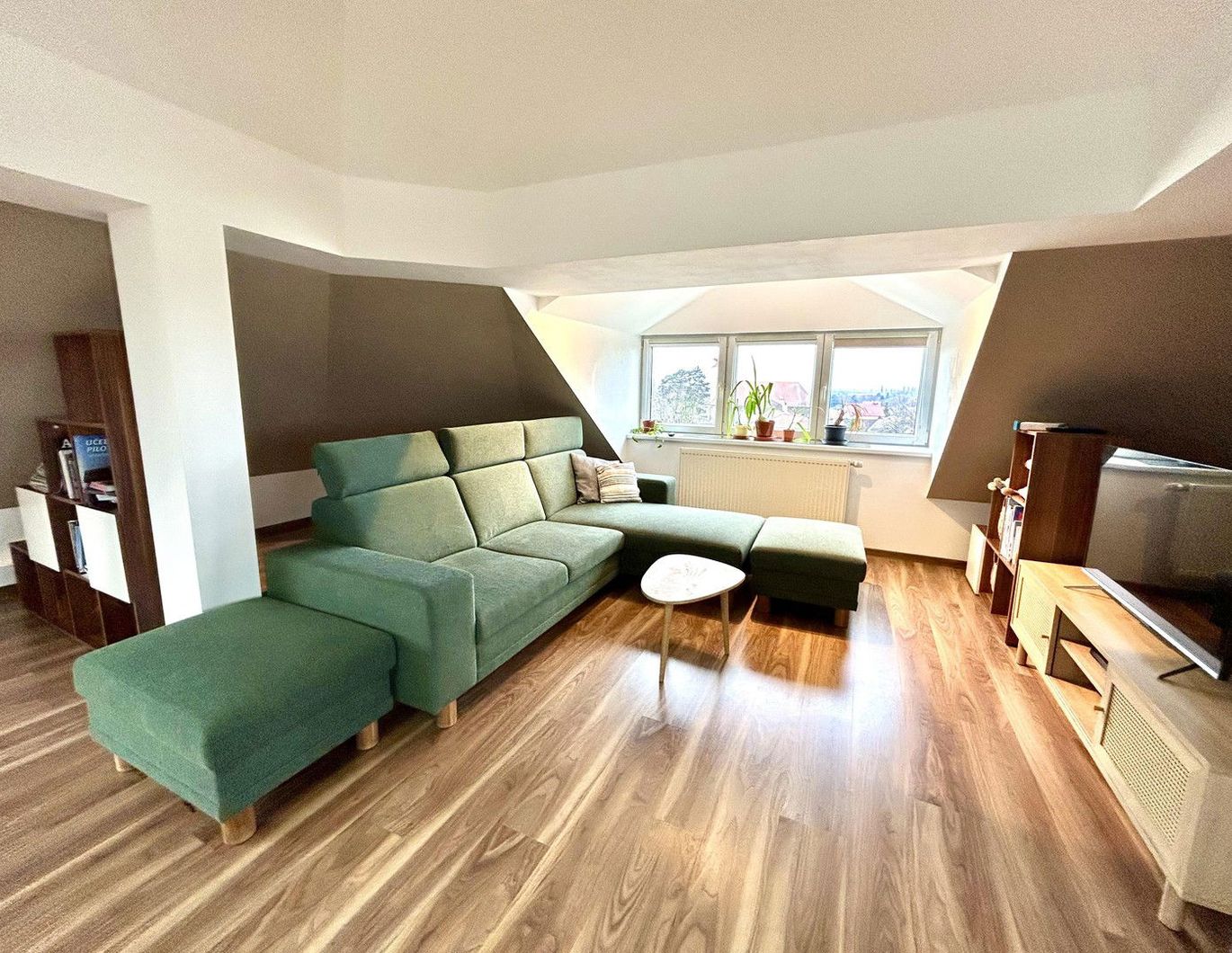 3-Zimmer-Dachgeschosswohnung (110,54 m²) mit Terrasse & 2 Parkplätzen