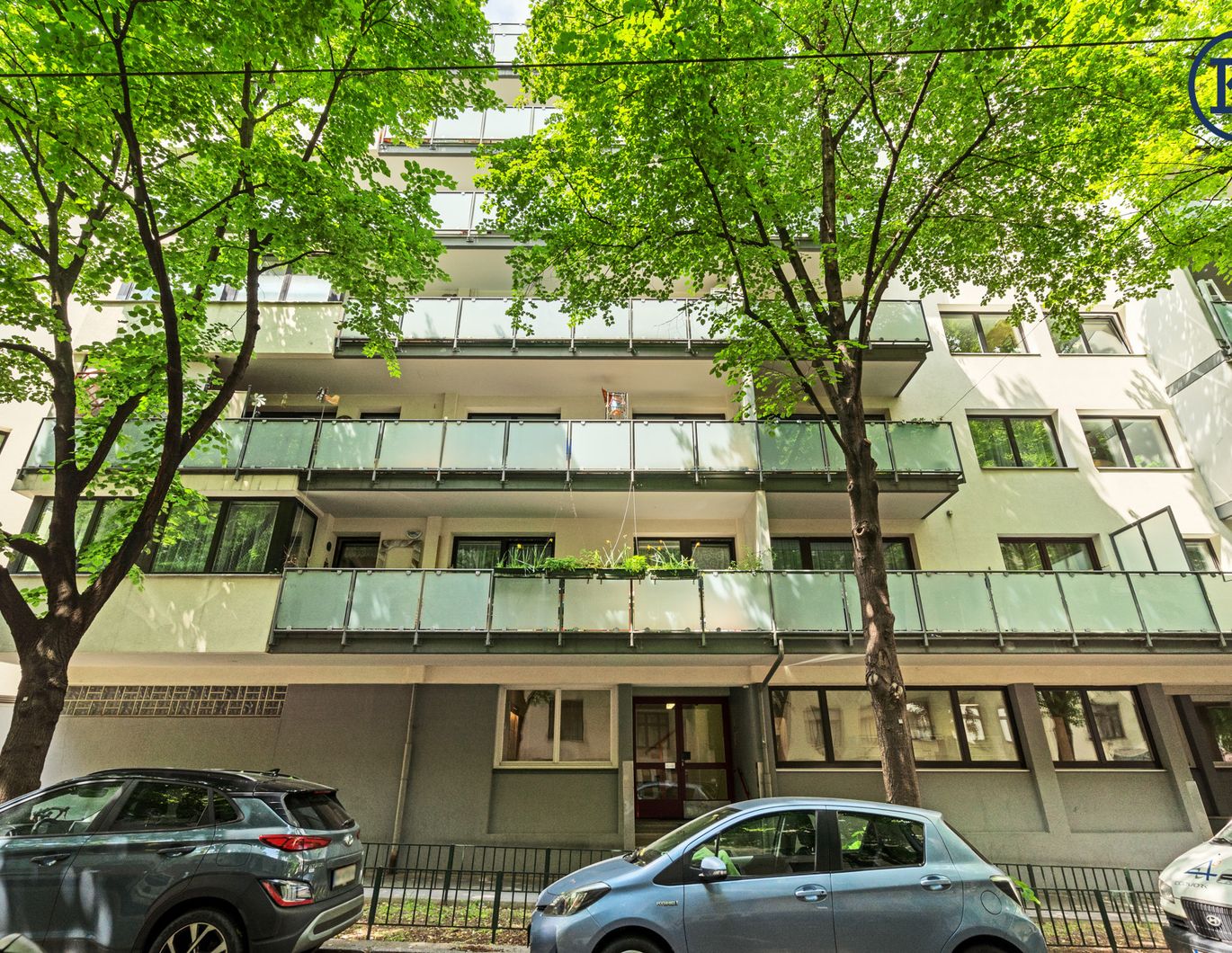 Büro mit Top-Aufteilung & 2 Balkonen im Herzen Meidlings