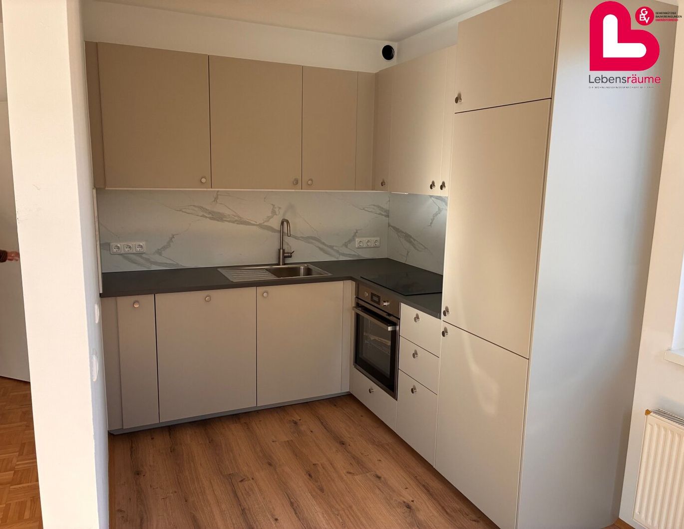 Schöne Wohnung mit möblierter Küche *6 Mon mietreduziert*