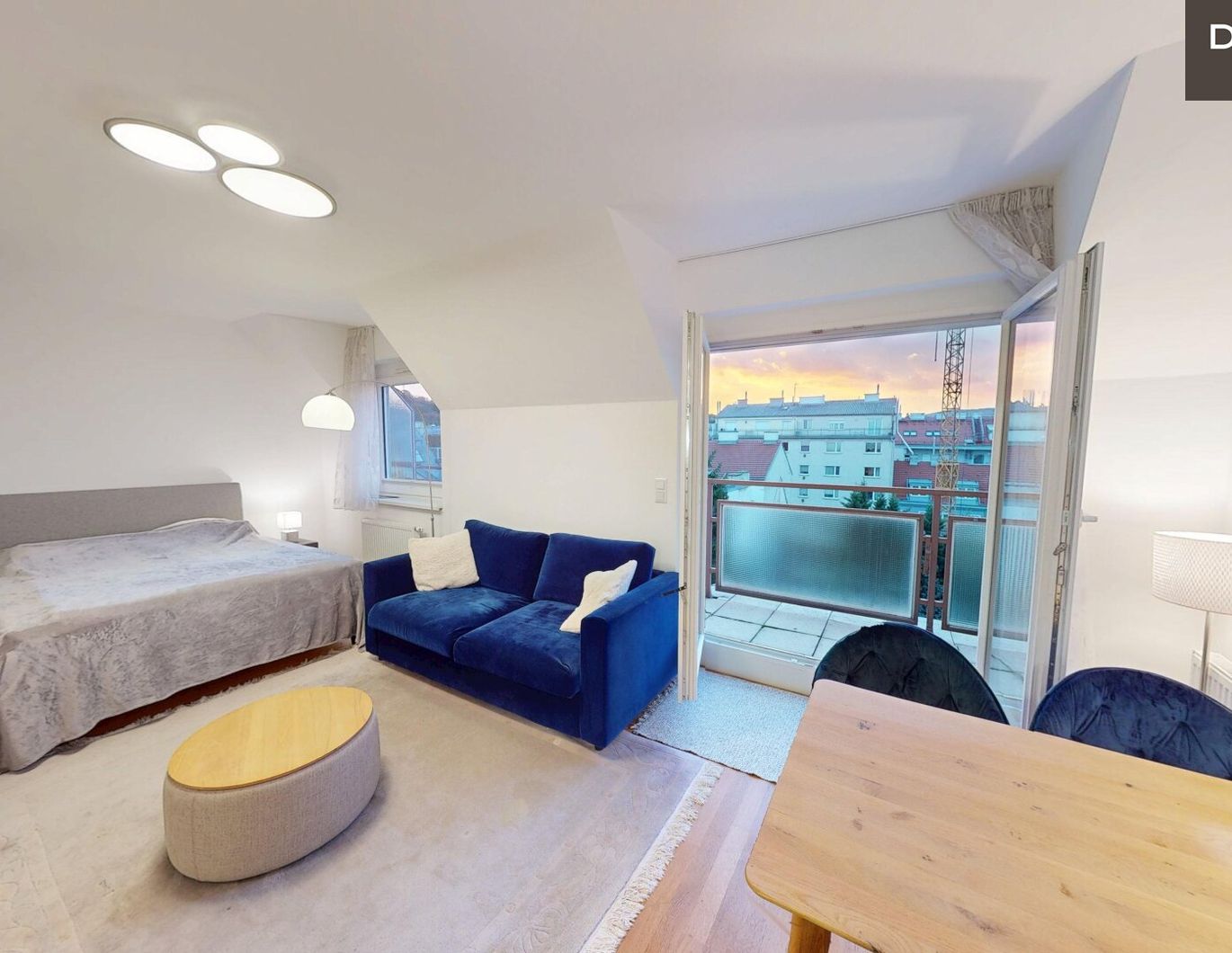 CHARMANTE DG-WOHNUNG MIT TERRASSE | SAUNA & GARAGE | WESTSEITIGE INNENHOFLAGE | AB SOFORT