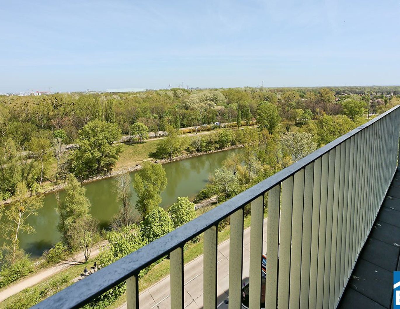 Topmoderner 2-Zimmer-Wohnraum über den Dächern Wiens