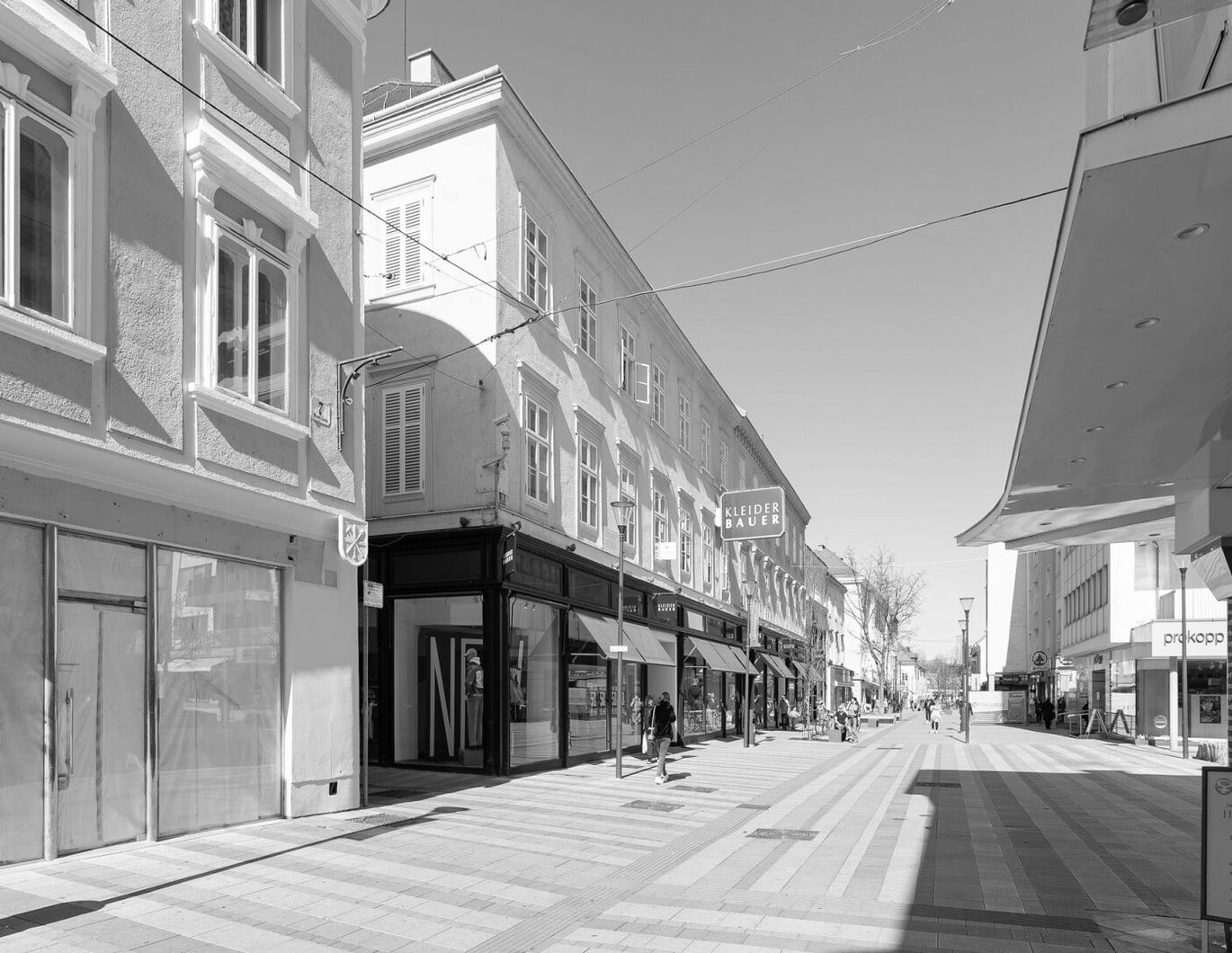 Mitten in Wiener Neustadt - kleines Zinshaus