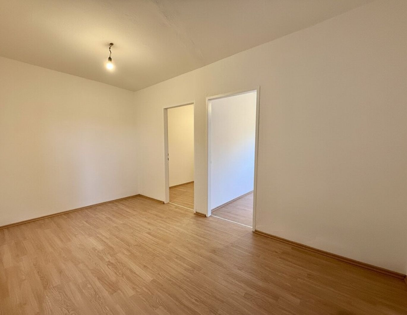 leistbares Wohnen in ruhiger Lage - 3-Zimmer-Erdgeschosswohnung in Lambach!