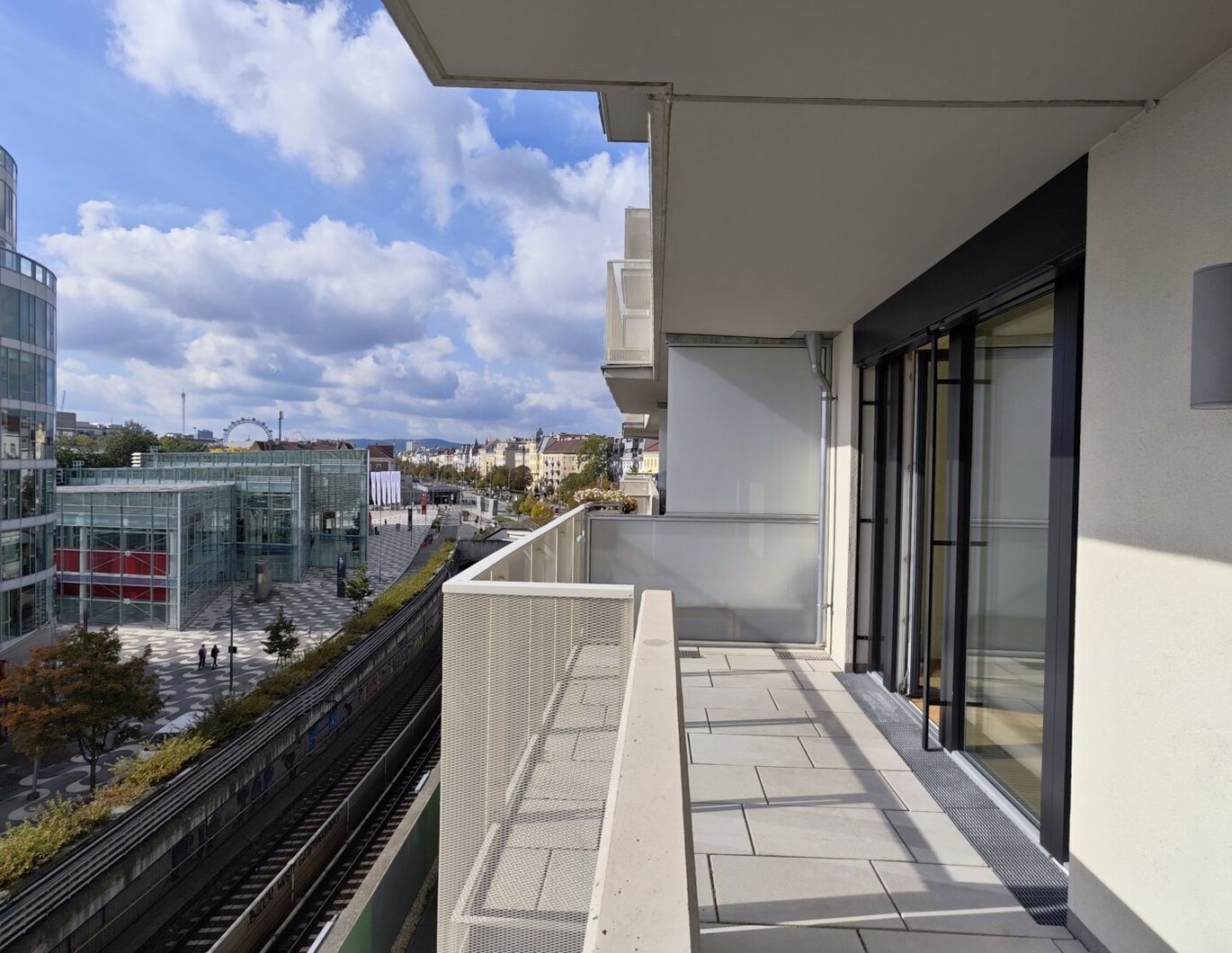 TOP gelegene 2 ZIMMER WOHNUNG MIT LOGGIA am grünen Prater