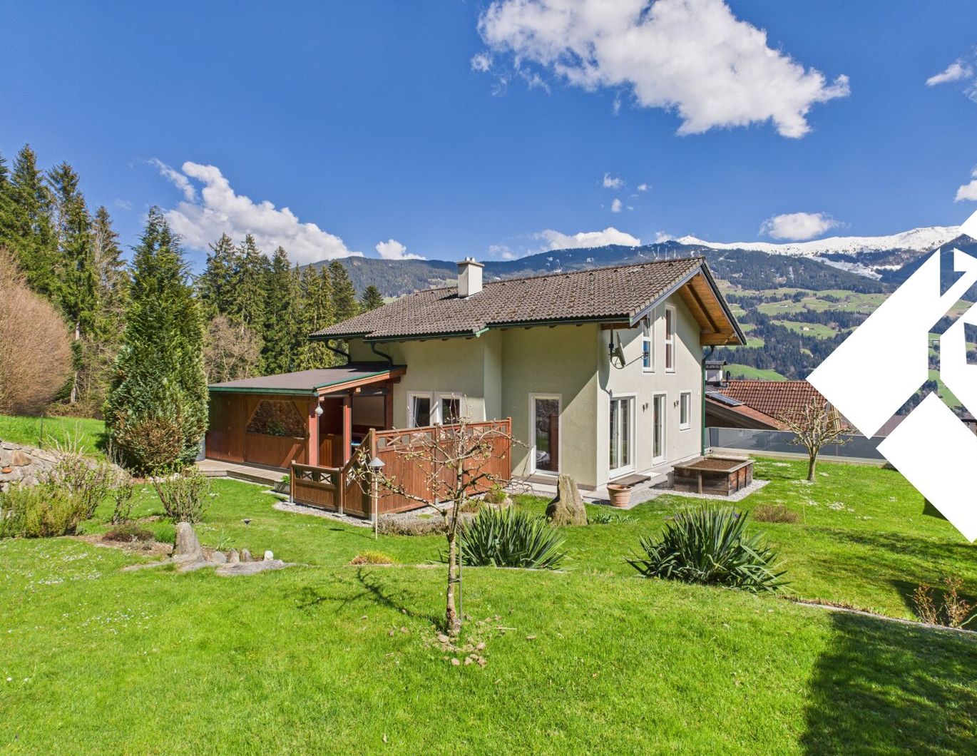 Traumhaftes Einfamilienhaus in absoluter Ruhelage in Fügenberg/Zillertal zu kaufen.