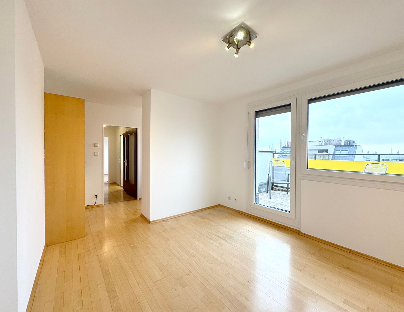 Dachgeschosswohnung mit Terrasse in Ottakring