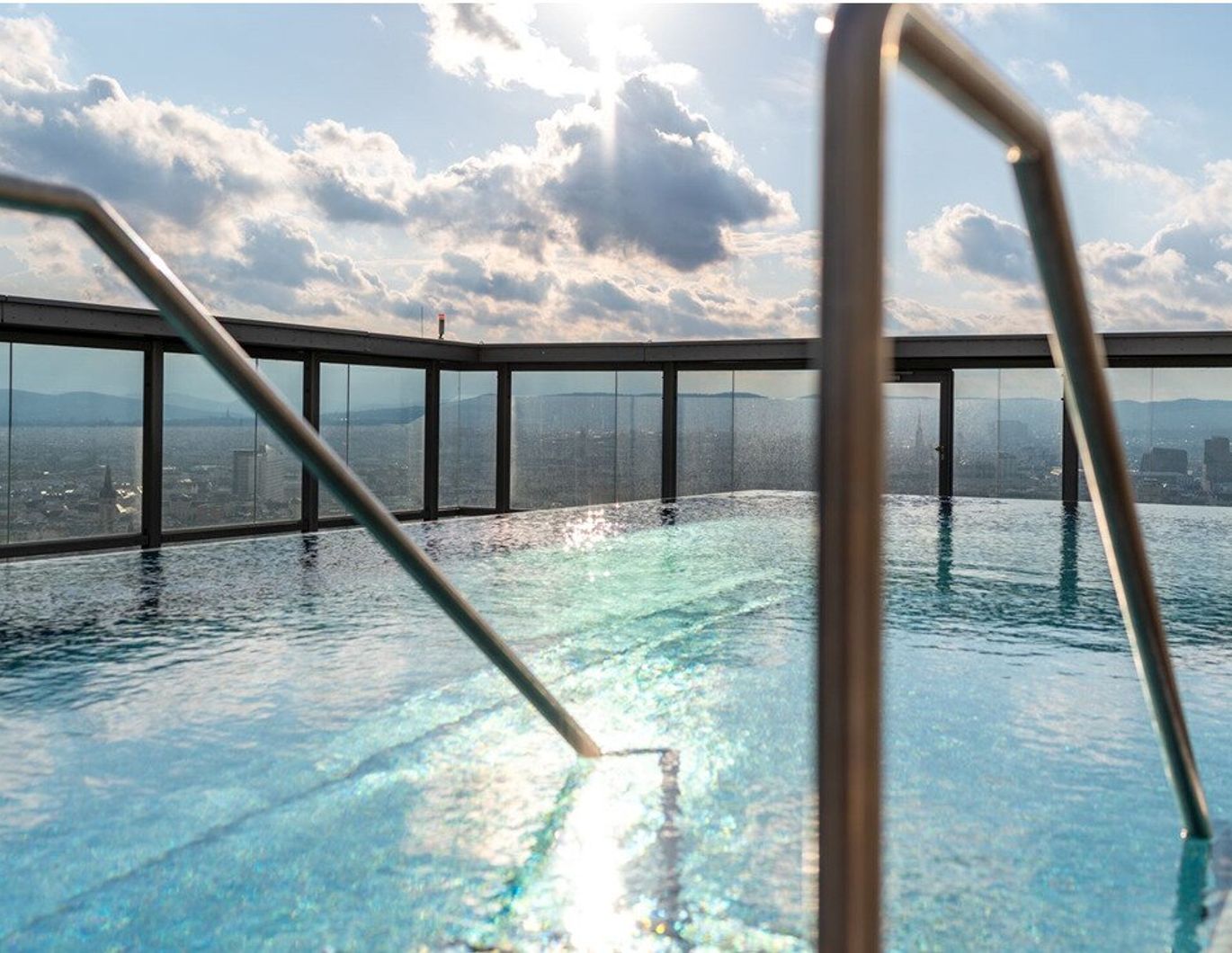 Vollmöblierte 2 Zimmerwohnung mit herrlichem Ausblick über Wien!