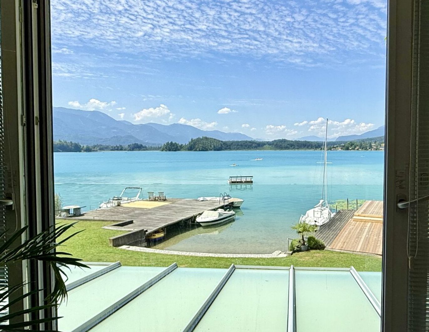 Rarität am Faaker See! Private Badewiese - direkter Seezugang!