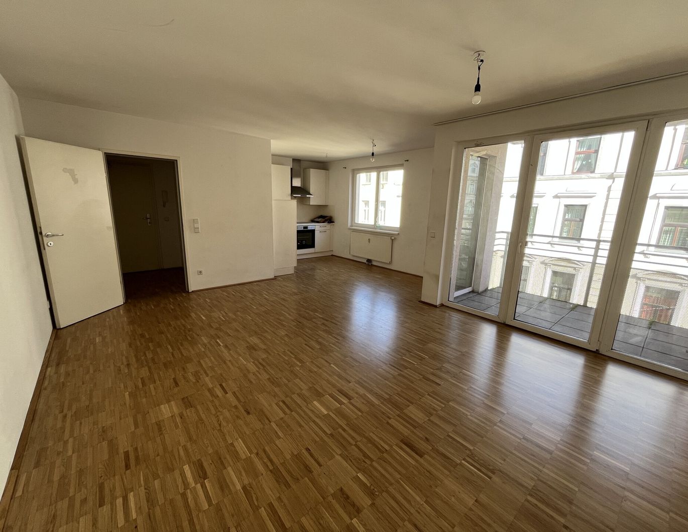 2-Zimmer-Wohnung mit Loggia nahe Augarten und Wallensteinplatz - zu mieten in 1200 Wien
