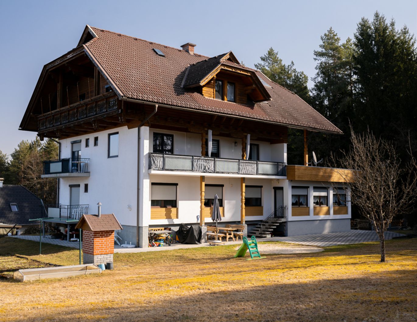 Attraktives Mehrfamilienhaus in sonniger Ruhelage - Zentrumsnah in Velden