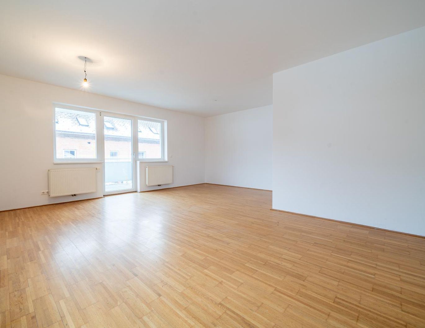 3 Monate Mietziensfrei! 4-Zimmerwohnung mit Balkon!