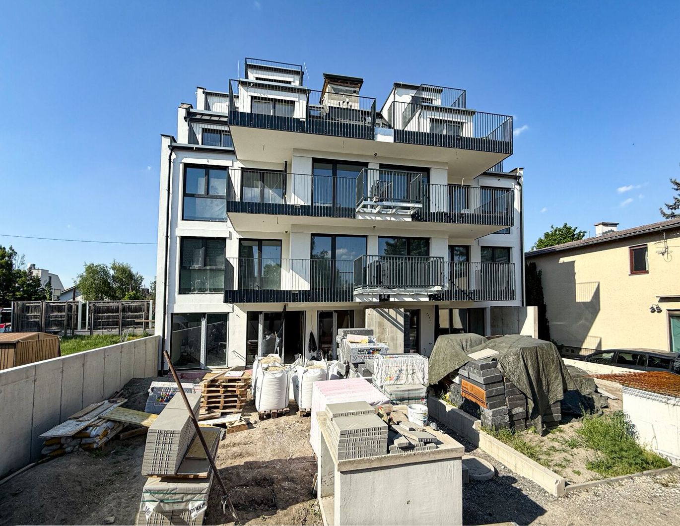 NEU! ++ URBAN & NATUR & ERHOLUNG: ZWISCHEN SEESTADT UND LOBAU ++ 1220 WIEN ++ 19 EIGENTUMSWOHNUNGEN ++ SCHLÜSSELFERTIG ++ BALKON / TERRASSE / LOGGIA / GARTEN / KELLER ++ 2-4 ZIMMER ++