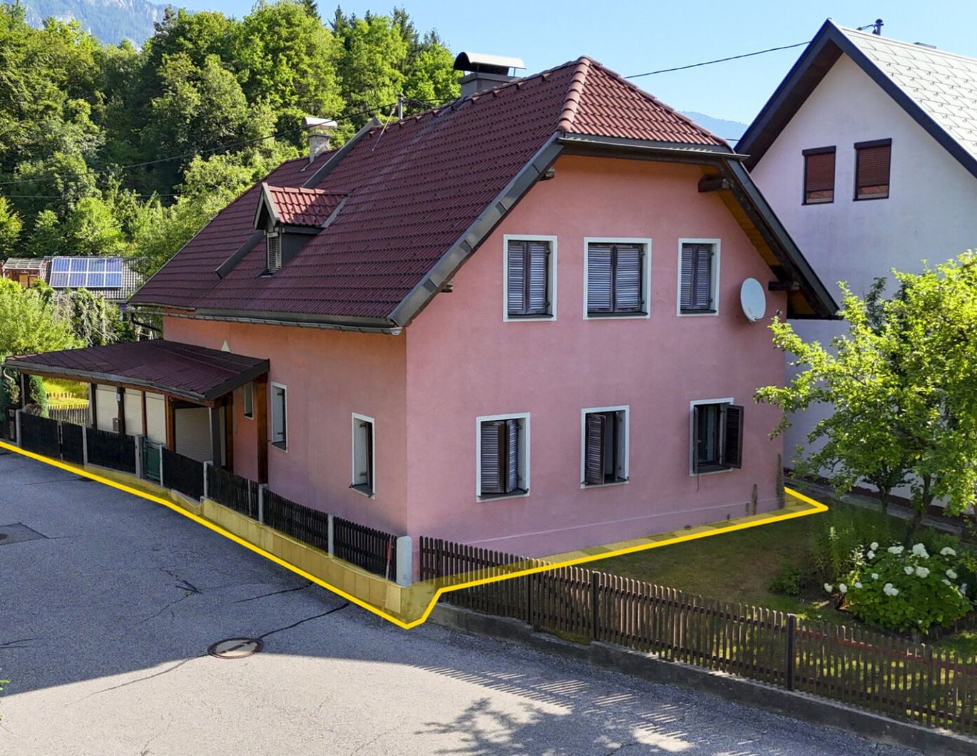 Sonniges Zuhause mit Potenzial - Haus mit Stadl, Garten und Top-Anbindung in Arnoldstein