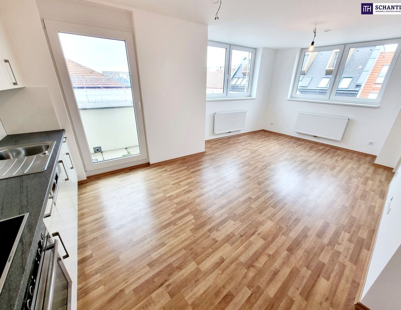 Preisgesenkt! TOP Wohnung im Dachgeschoss mit Terrassen! U-Bahn Nähe + Beste Infrastruktur + Traumhaftes Altbauhaus + Mitten im Geschehen! Jetzt zugreifen!