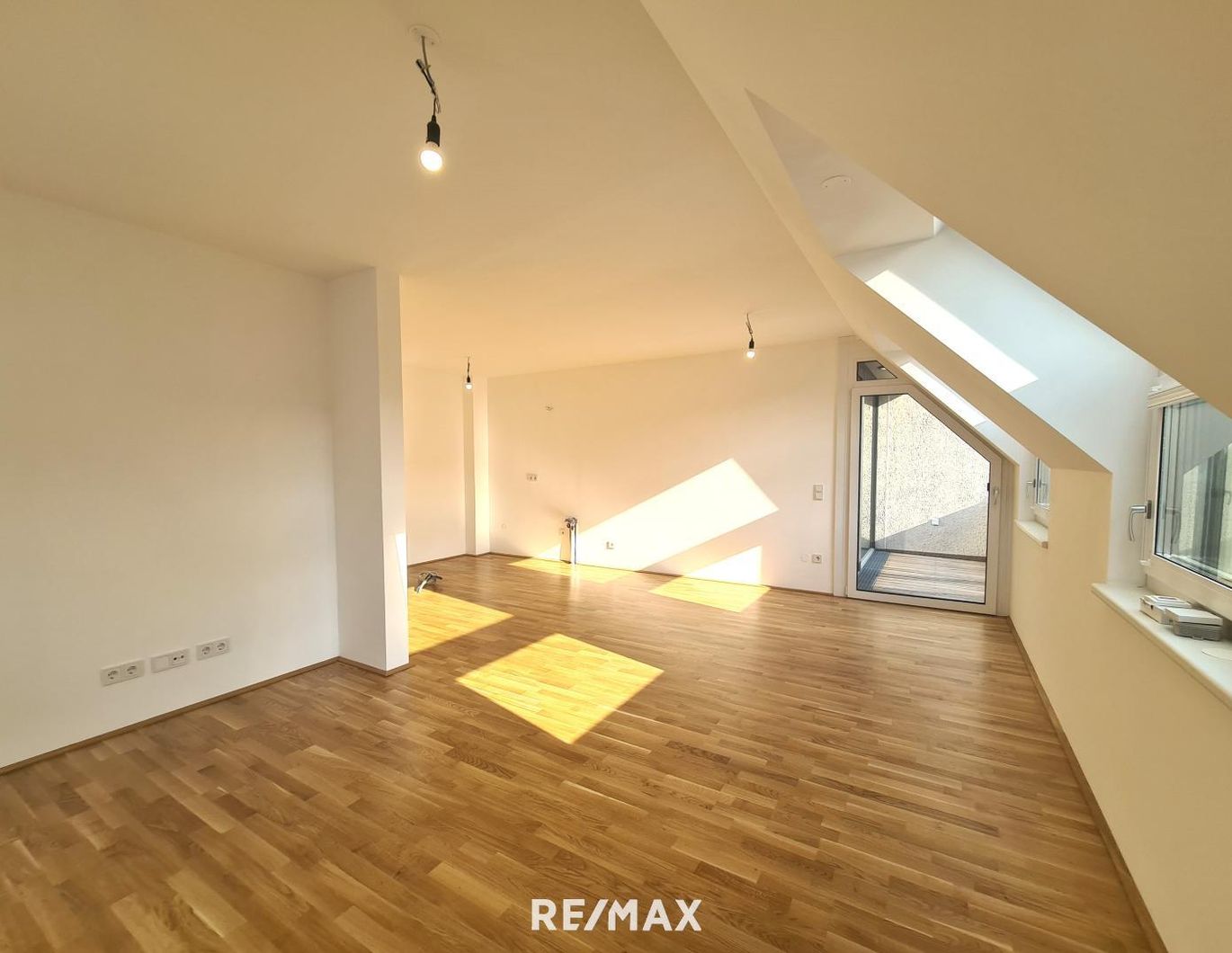 4-Zimmer-Erstbezugs-Wohnung mit Terrasse/Loggia nahe AKH