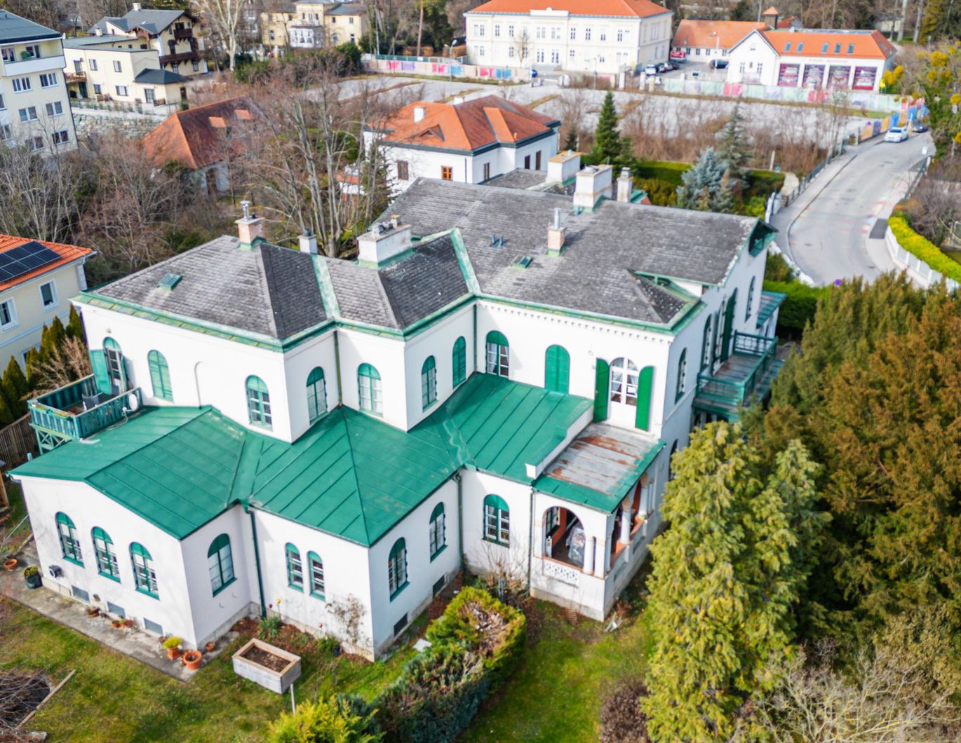 Charmante Villen Wohnung mit Terrasse