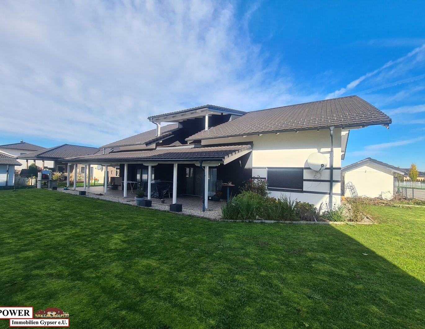 Garten Wohnung in schöner Ruhigen Lage!