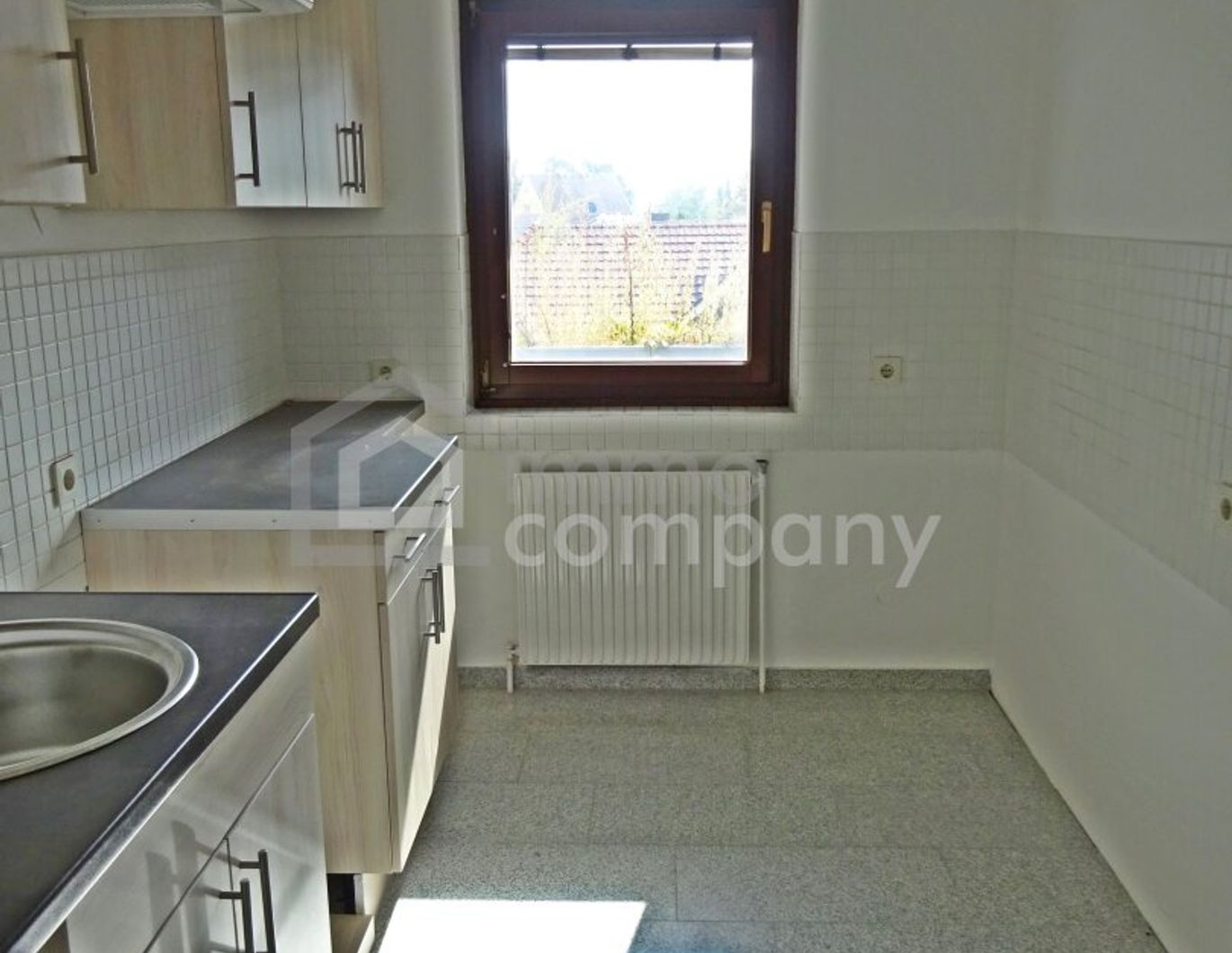 Gepflegte 4 Zimmer ETW mit südseitigen Balkon!