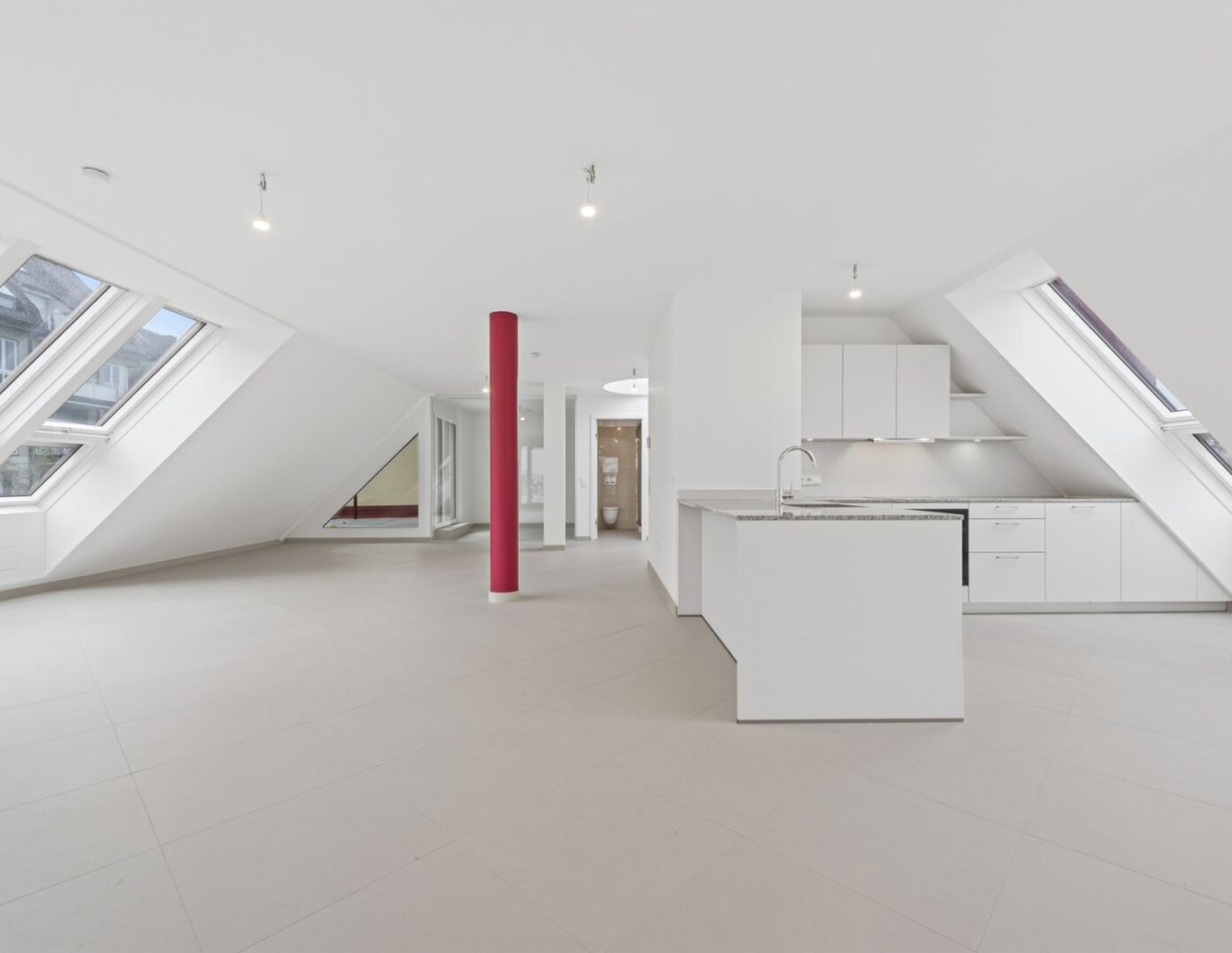 Exklusive Penthouse-Wohnung in bester Lage mit luxuriöser Ausstattung und zwei Terrassen