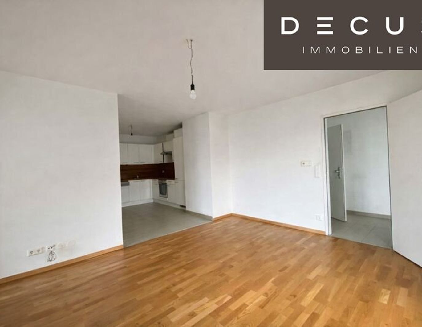 4 ZIMMER | FAMILIENWOHNUNG MIT 2 FREIFLÄCHEN | DACHGESCHOSSWOHNUNG | AB SOFORT VERFÜGBAR