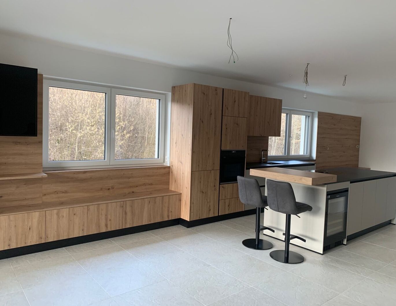 Exklusive, teilmöblierte 3-Zimmer-Wohnung mit Dachterrasse und Garage