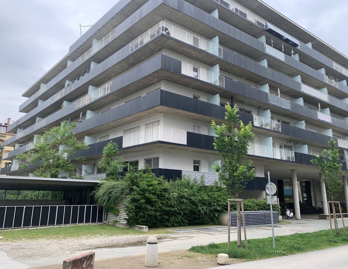 Neuwertige 3-Zimmer-Wohnung mit 25m² Terrasse und Tiefgaragenplatz in Graz - Ihr Vorsorge-Traum!