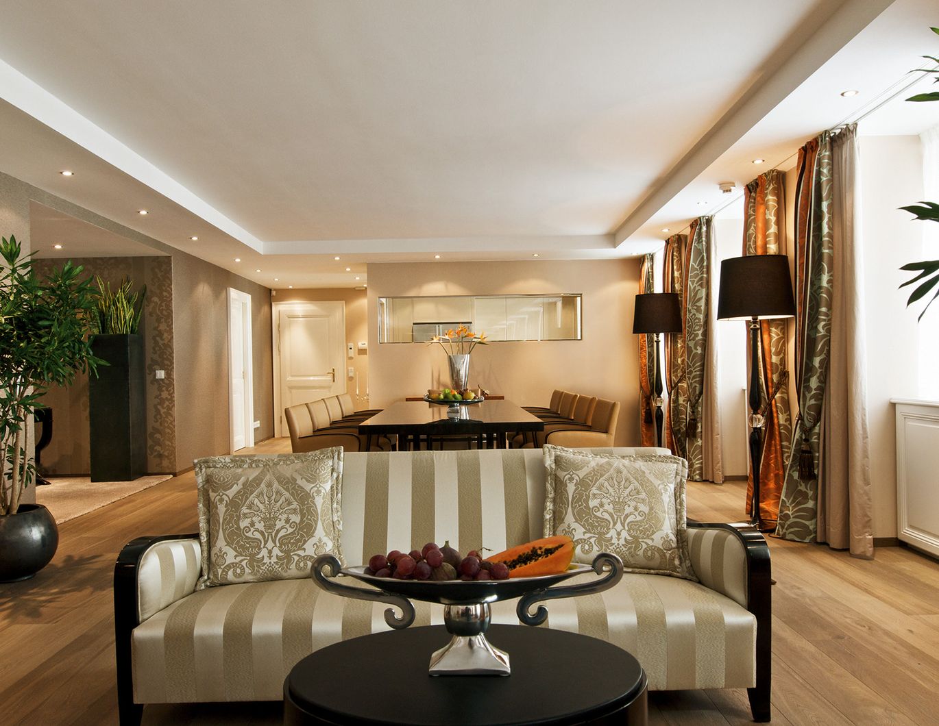 Gewinnbringend vermietetes Apartment in exklusiver Innenstadtlage mit 5 * Hotel-Service - zu kaufen in 1010 Wien