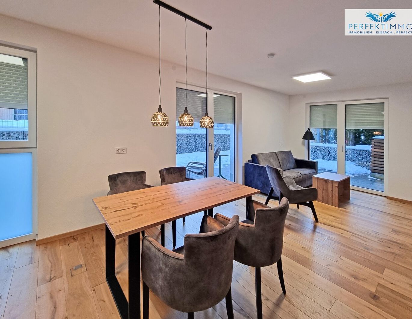 Niedrigenergiehaus mit 3 Abstellplätzen zum Erstbezug