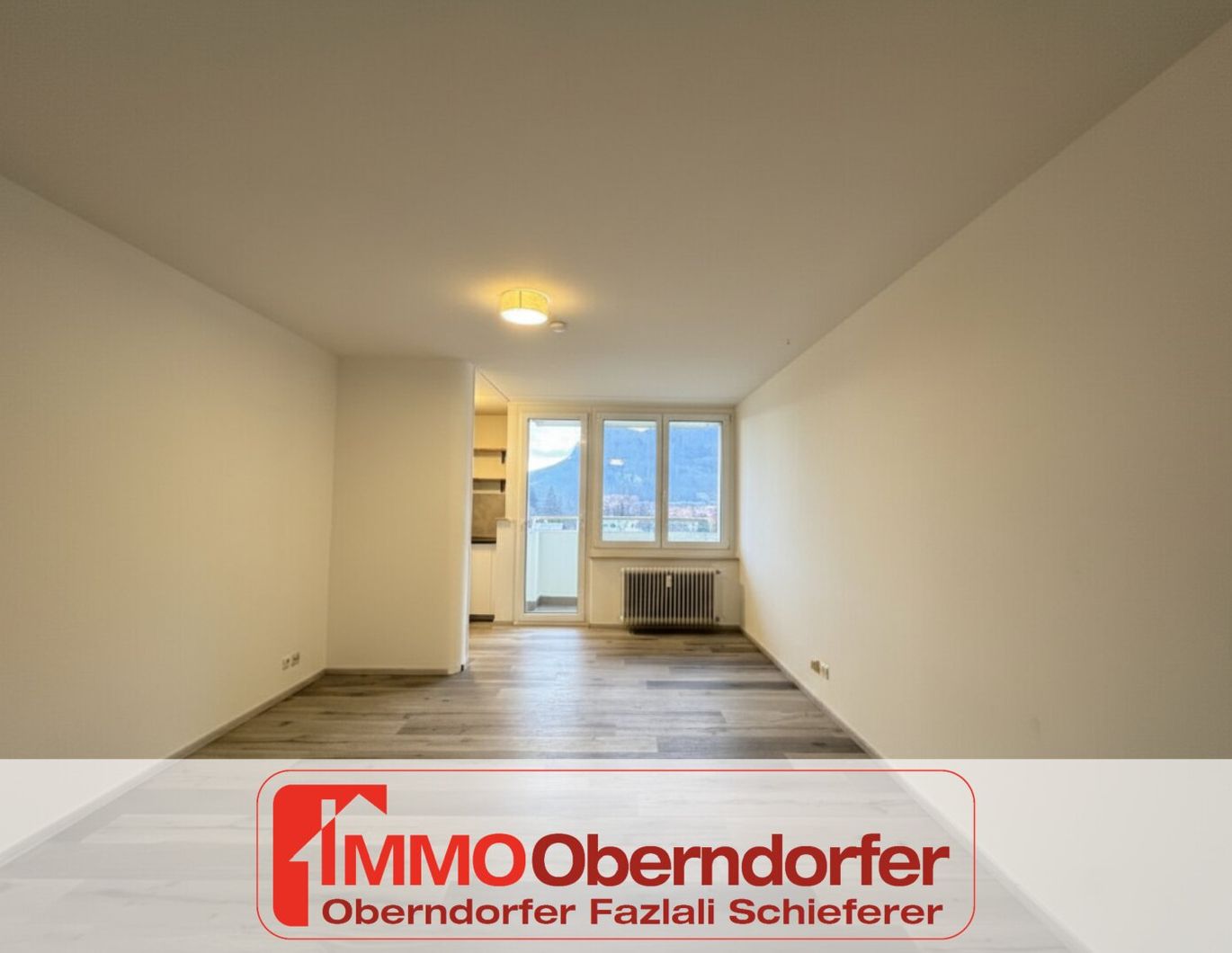 Modernisierte Garconniere mit Balkon | SCHALLMOOS