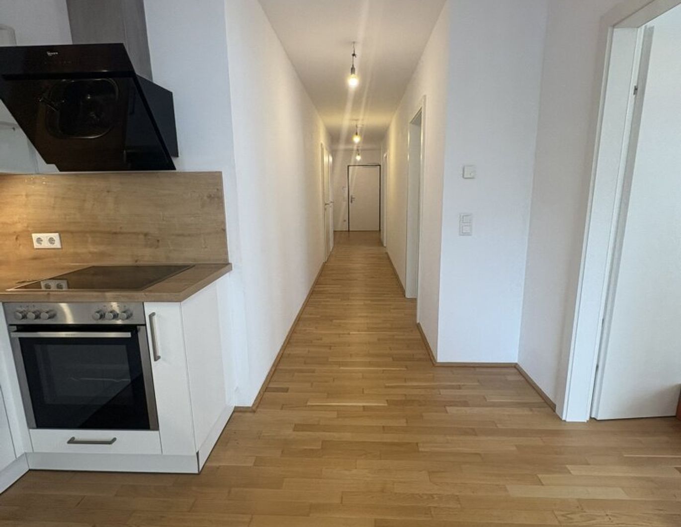 Neuwertige 71m² Wohnung mit Balkon - WG-tauglich & top ausgestattet