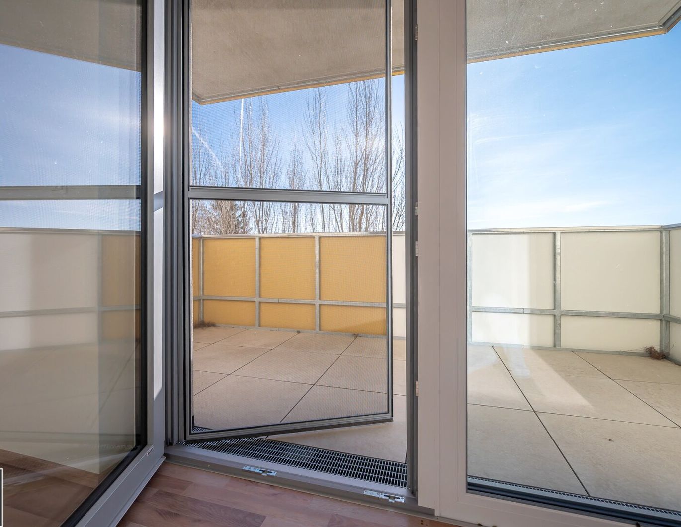 Eckwohnung mit viel Abendsonne! 3 Zimmer + Südbalkon + 2 KFZ-Stellplätze im Projekt Go2Eisenstadt!