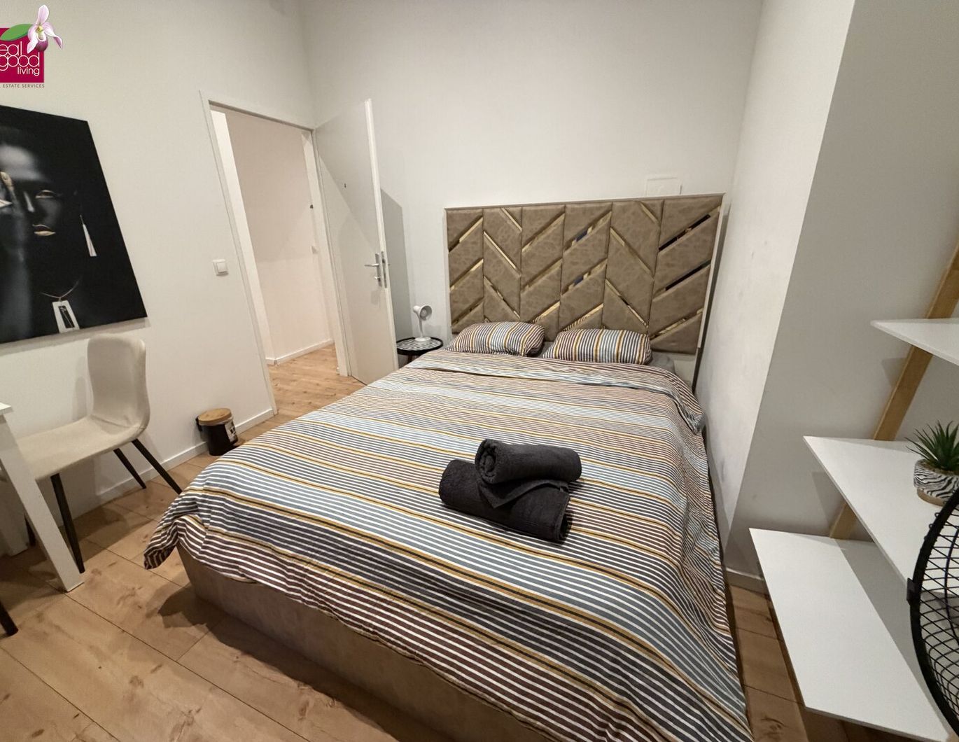 Möblierte 4 schlaf-Zimmer-EG-Wohnung mit Lichthof - nur € 180.000++++