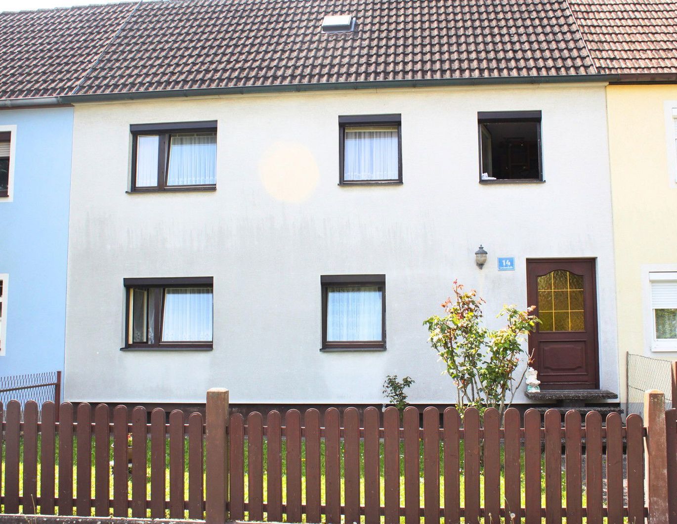 Charmantes Reihenhaus mit zwei Wohneinheiten und großem Garten in zentraler Lage!