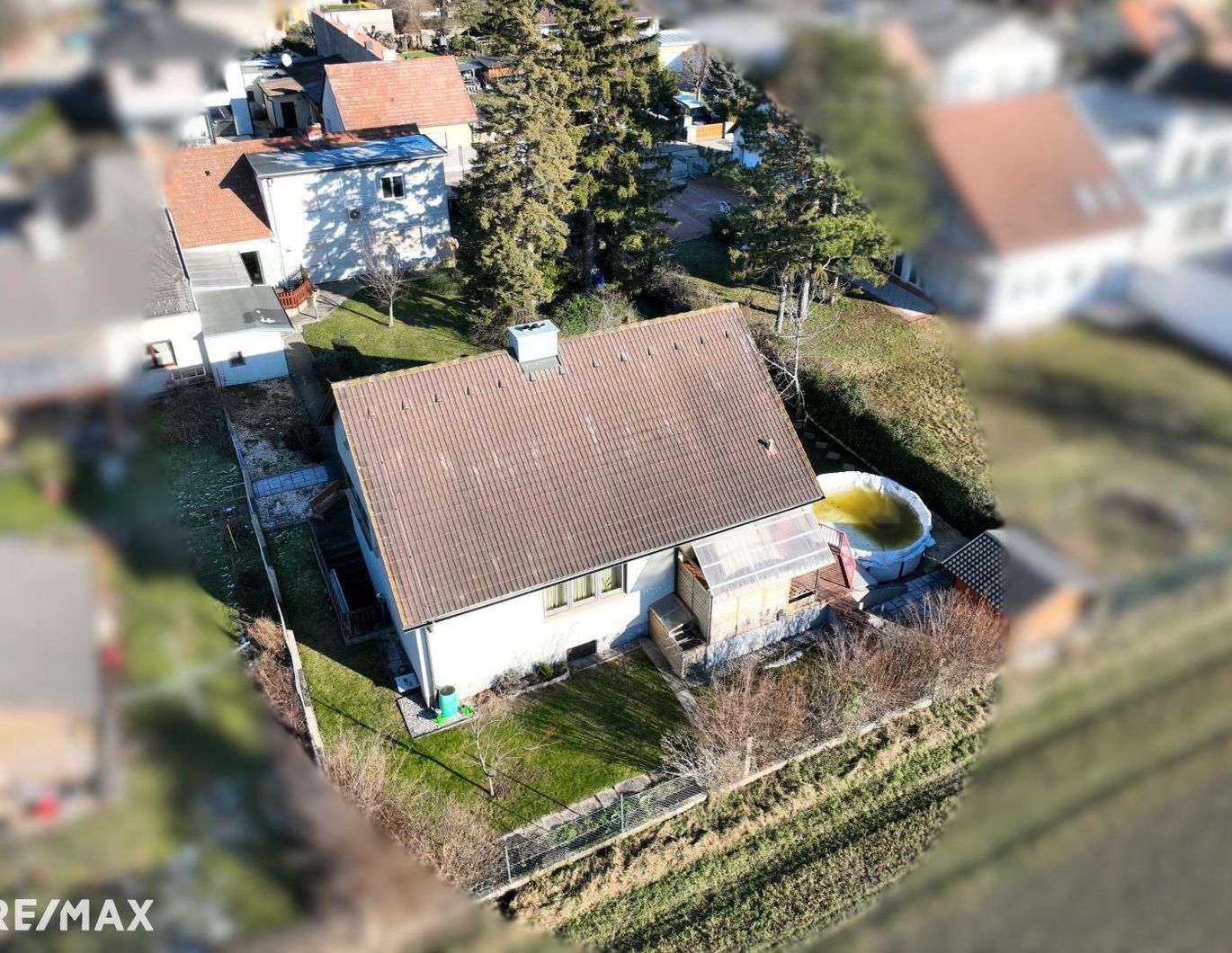 Zwei Häuser, großer Grund - Wohnen & Vermieten oder Großfamilie?!