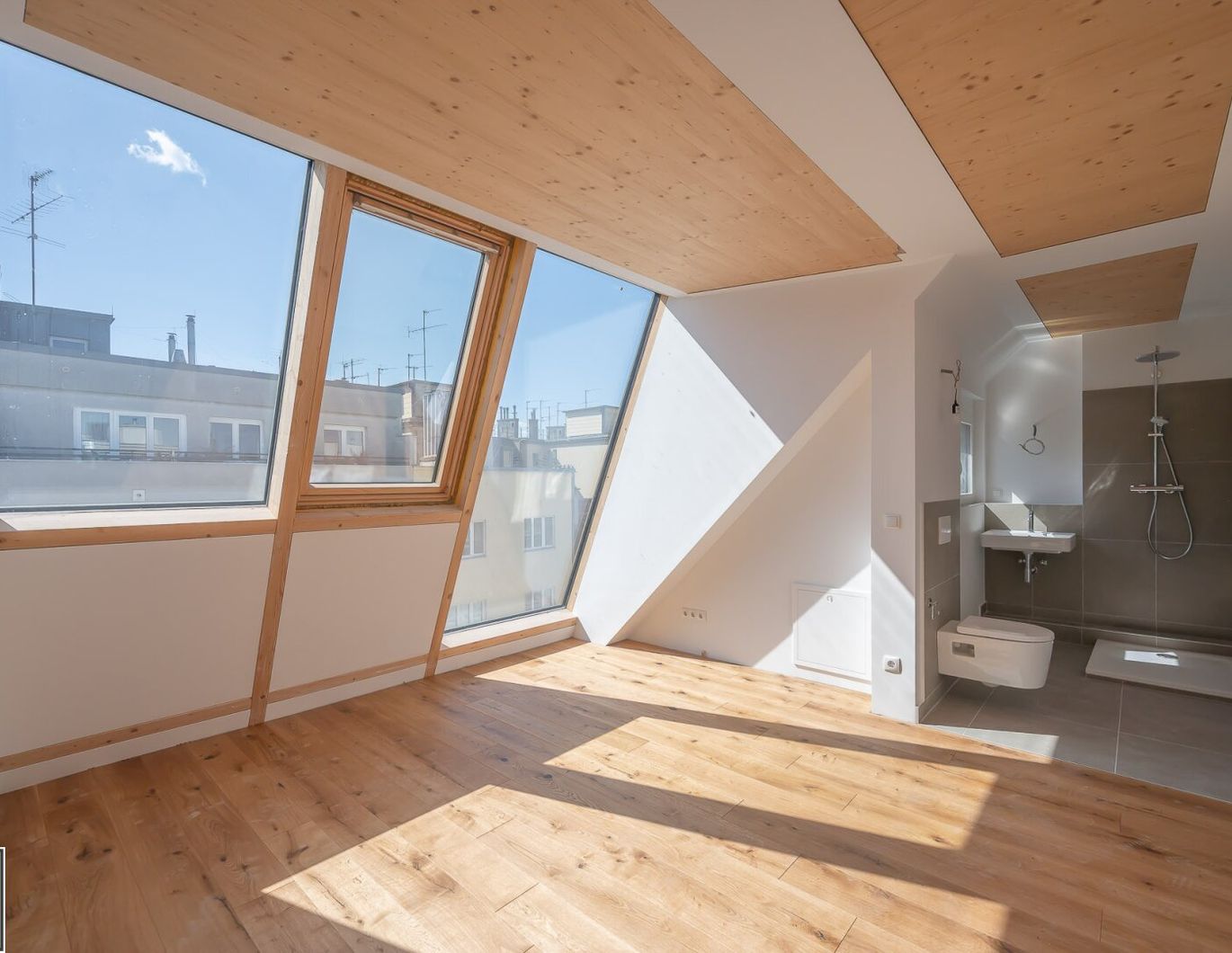 Dachgeschoßwohnung im Herzen des 2. Bezirks - 72 m² Wohnkomfort