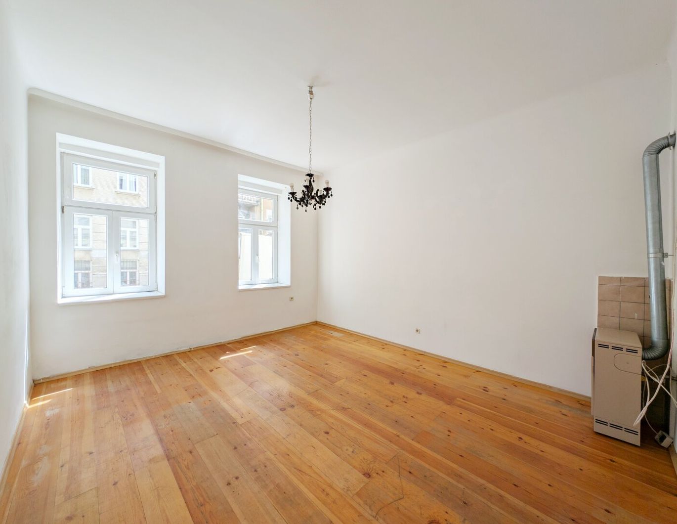 ++NEU++ 1-Zimmer-Altbau mit Potenzial - perfekte Chance für Kreative