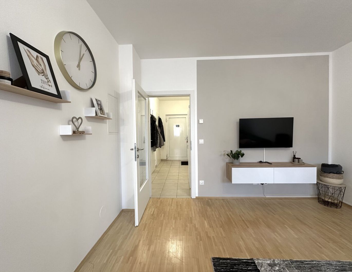 *Provisionsfreie Sonnige 2-Zi.-Wohnung mit Balkon / Carportstellplatz zusätzlich*