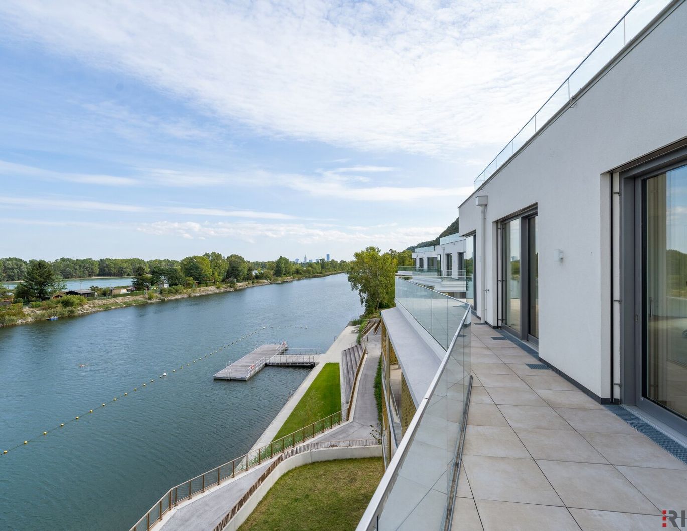 Luxus-Penthouse mit Dachterrasse & Terrasse von ca. 262 m² | Beste Aussicht & direkt am Wasser | 2 Garagenstellplätze