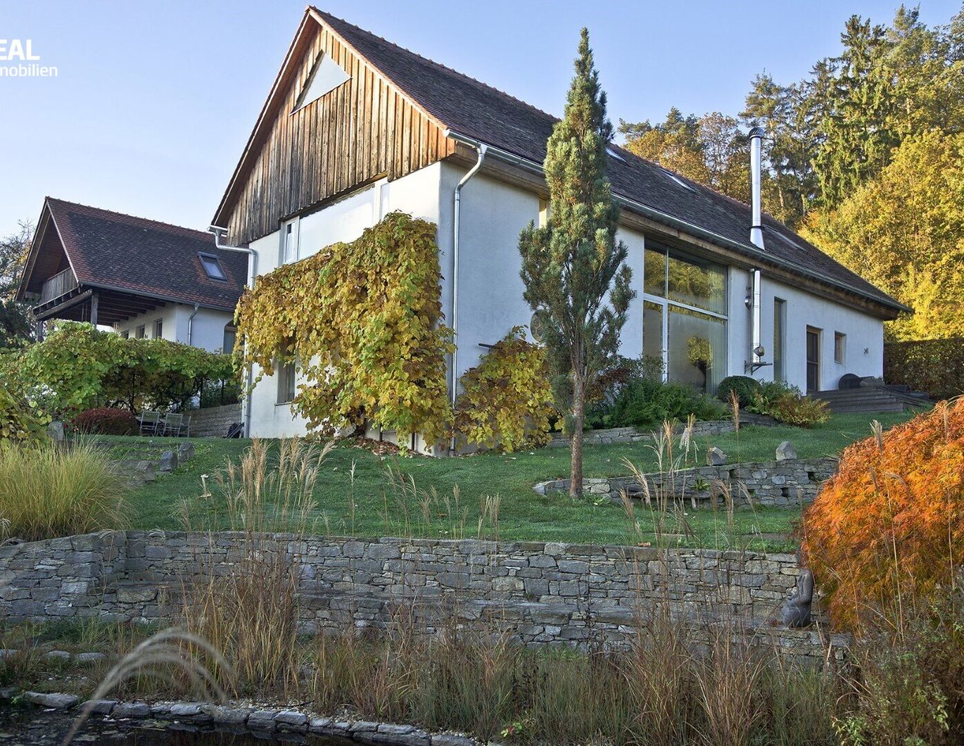 Landsitz in Einzellage - 6 Hektar - Der Garten Eden könnte nicht schöner sein !