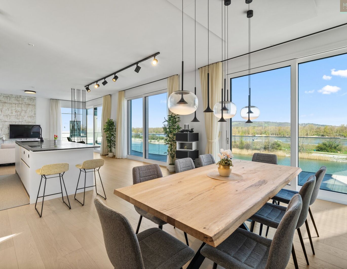 Penthouse de Luxe - Wohnen mit Blick auf die Donau in vollendeter Eleganz