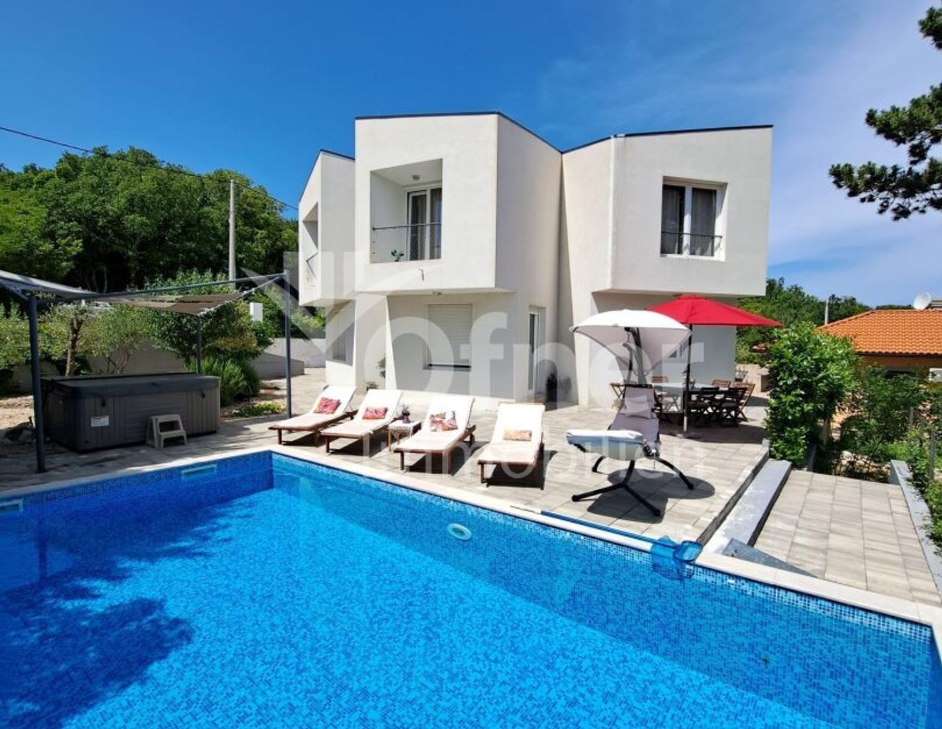 Modernes Haus mit Pool in der Nähe von Dobrinj - Krk