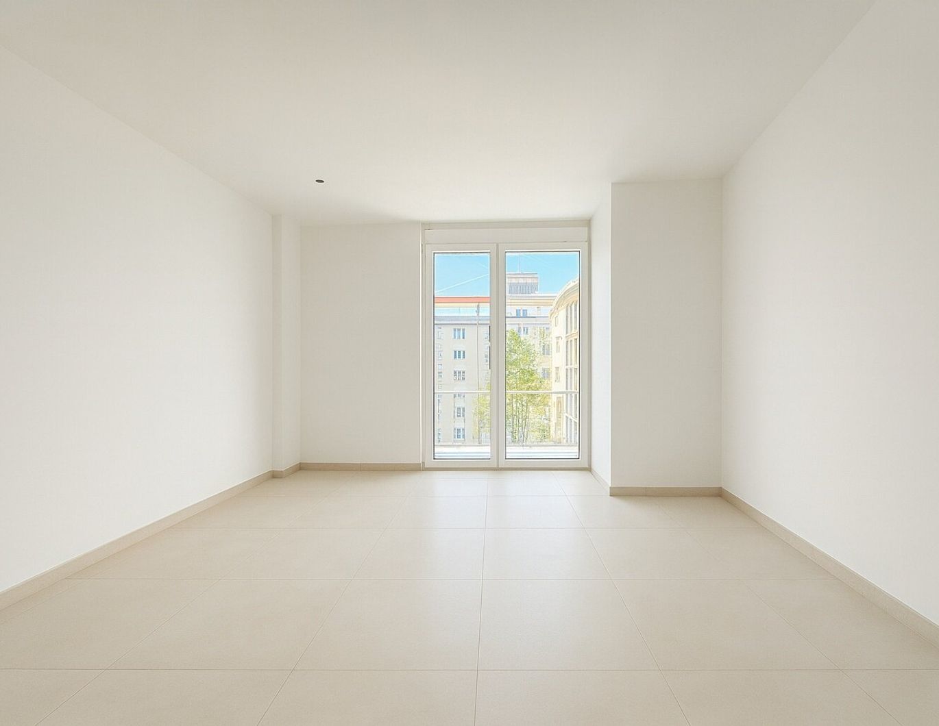 ERSTBEZUG in modernen NEUBAU mit FREIFLÄCHEN!