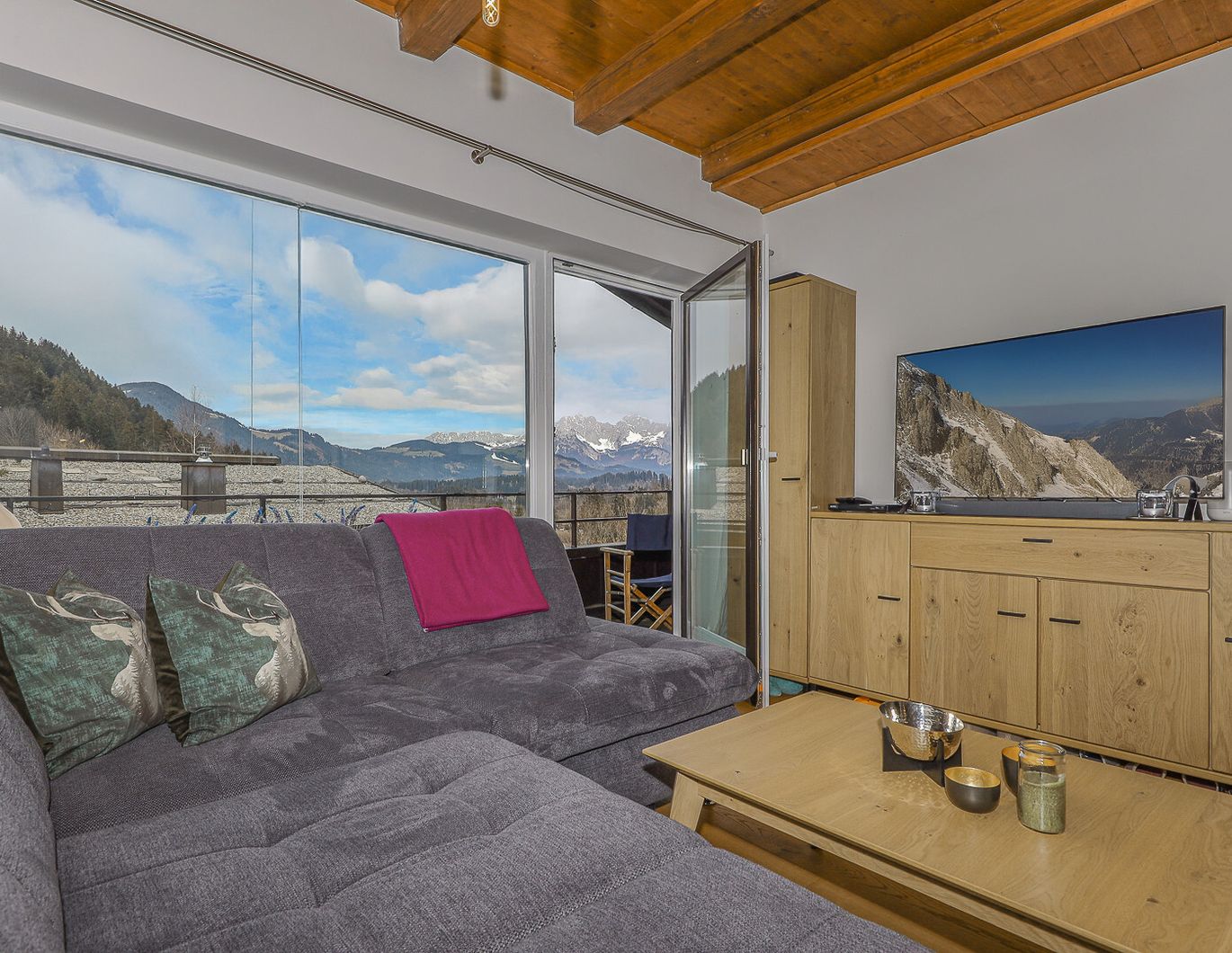 Dachgeschosswohnung an der Skipiste mit Kaiserblick