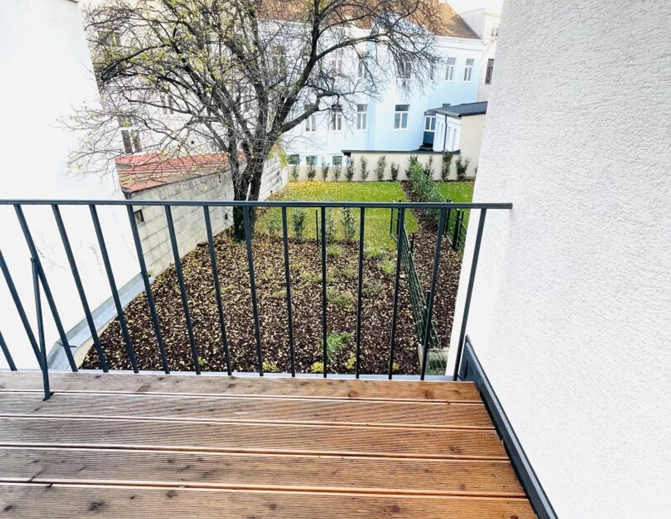 Ruheoase - 3-Zimmer-Altbauwohnung mit Terrasse, im 18. Bezirk!