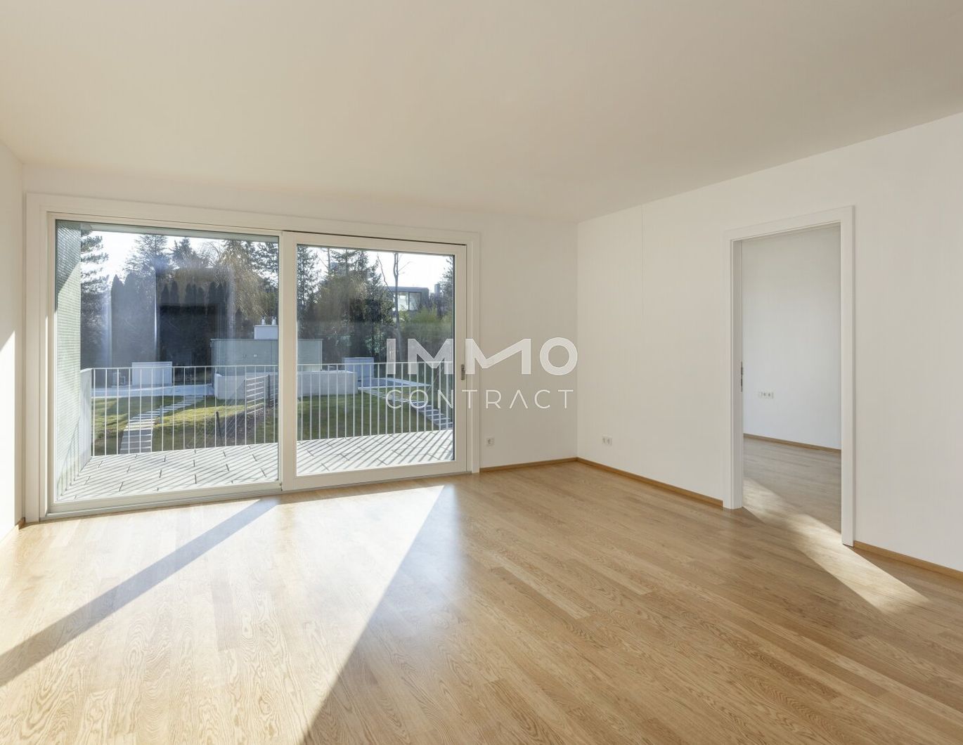 Exklusiver Erstbezug! 2 Zimmer mit südlichem Balkon und Blick ins Grüne!